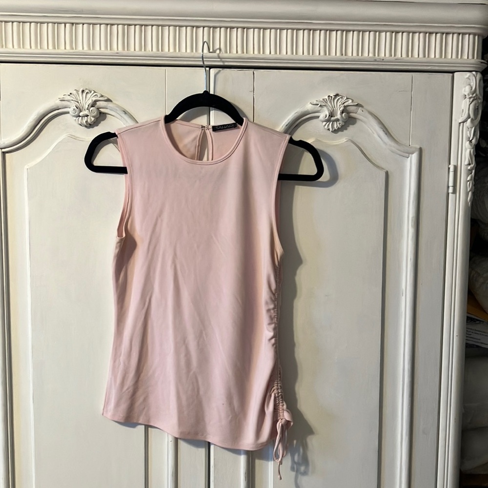 Tahari S/P blush sleeveless top